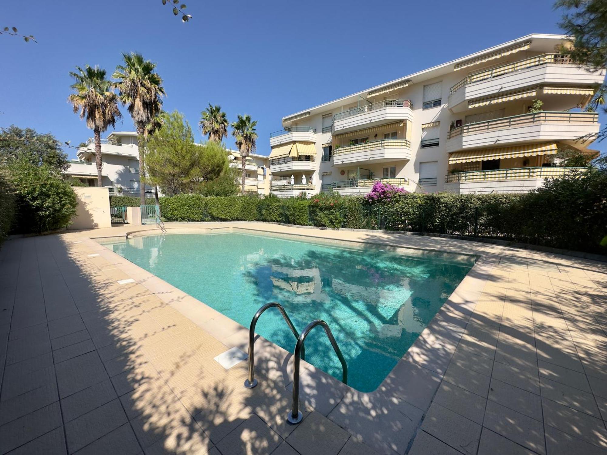 Appartement Regent Cote D'Azur à Villeneuve-Loubet Extérieur photo